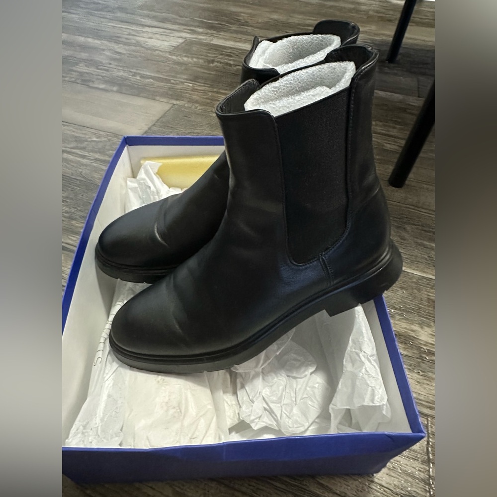 Stuart Weitzman Mckenzee Chelsea Boots Black Smooth Calf Leather 9.5B 40 Spain
